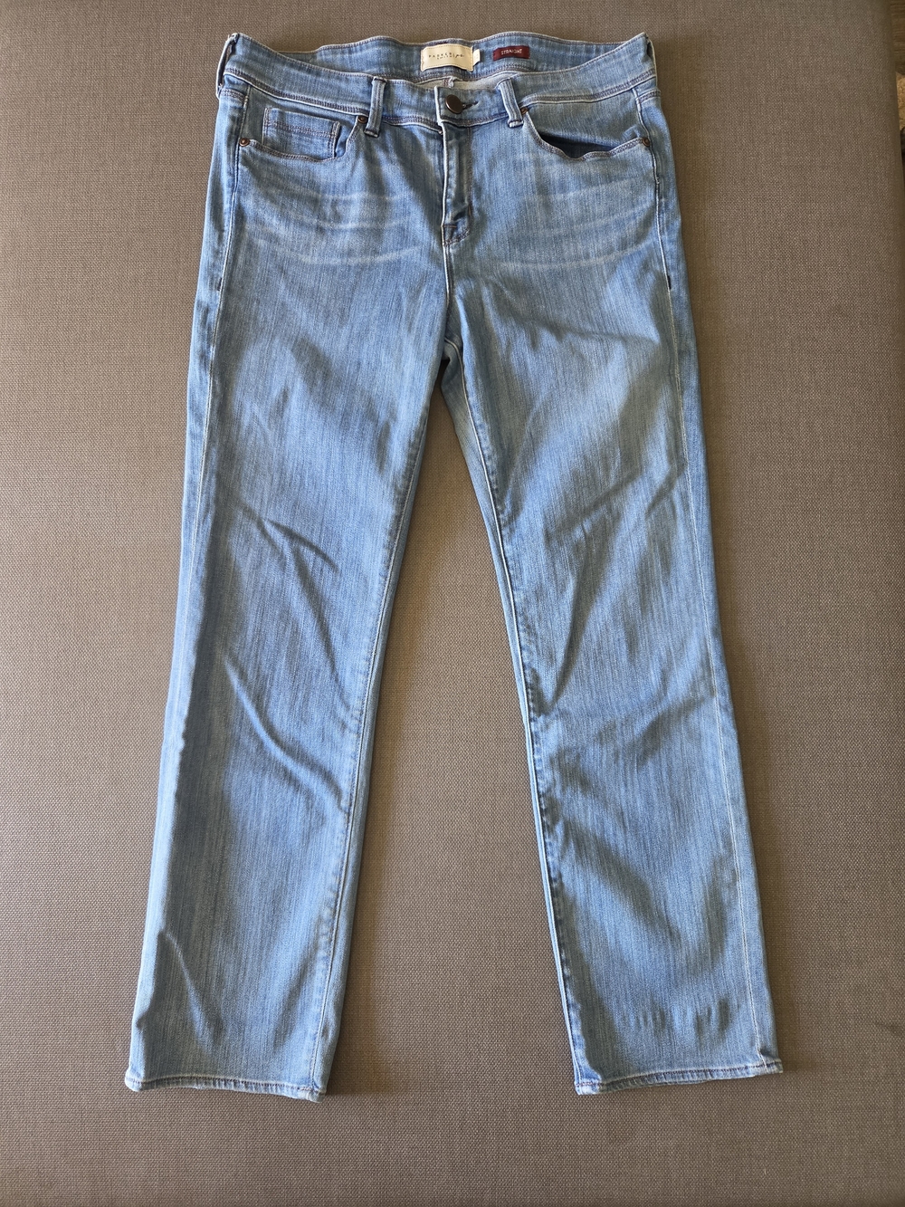 PARKER SMITH Light Wash Straight-Leg Jeans